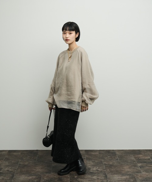 Shelly island（シェリーアイランド）の「オーガンジーレイヤードトレーナー（スウェット・レディース・ブラック/グレイッシュベージュ・FREE）」の14枚目の写真