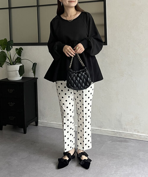 prose verse（プロズヴェール）の「フリルギャザー切替ペプラムスウェット（Tシャツ/カットソー・レディース・ブラック/オフホワイト/チャコールグレー・MEDIUM）」の19枚目の写真