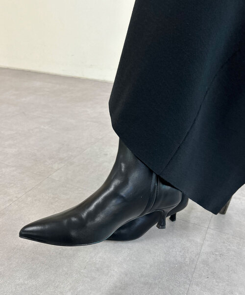 SHENERY（シーナリー）の「ポインテッドトゥショートブーツ（ブーツ  