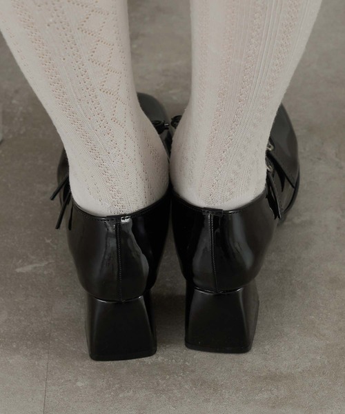 Ambre Neige(アンブルネージュ)の「リボン厚底パンプス/WEB/EC限定商品(パンプス・レディース・シルバー/ブラック・MEDIUM/LARGE)」の5枚目の写真
