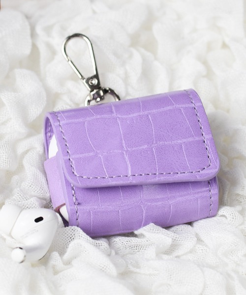 Fun & Daily（ファンアンドデイリー）の「F&D : PU クロコ airpods バッグケース (Pro)（ヘッドフォン/イヤホン・レディース・パープル/ブラウン/グリーン/ピンク・FREE）」の7枚目の写真