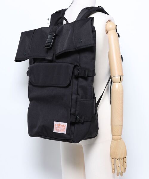 Manhattan Portage(マンハッタンポーテージ)の「Silvercup Backpack Vinyl Lining Lauren Martin(バックパック/リュック・メンズ・ブラック・MEDIUM)」の9枚目の写真