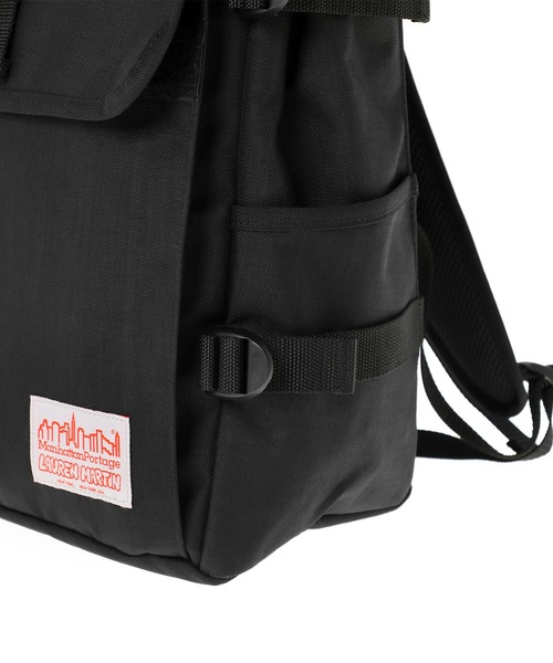 Manhattan Portage(マンハッタンポーテージ)の「Silvercup Backpack Vinyl Lining Lauren Martin(バックパック/リュック・メンズ・ブラック・MEDIUM)」の17枚目の写真