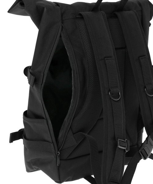 Manhattan Portage(マンハッタンポーテージ)の「Silvercup Backpack Vinyl Lining Lauren Martin(バックパック/リュック・メンズ・ブラック・MEDIUM)」の20枚目の写真
