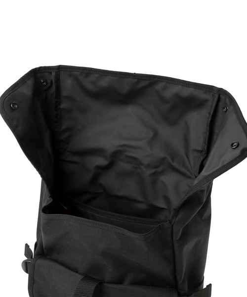 Manhattan Portage(マンハッタンポーテージ)の「Silvercup Backpack Vinyl Lining Lauren Martin(バックパック/リュック・メンズ・ブラック・MEDIUM)」の21枚目の写真