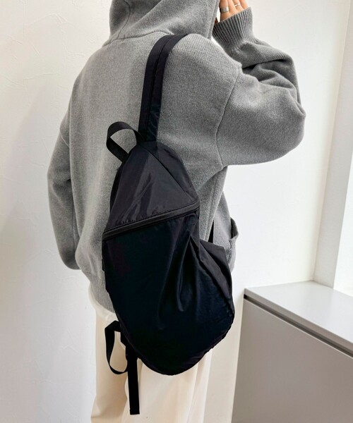 fredy emue(フレディエミュ)の「トラベルボストンバック&リュックサック(ボストンバッグ・レディース・ブラック/グレー・FREE)」の10枚目の写真