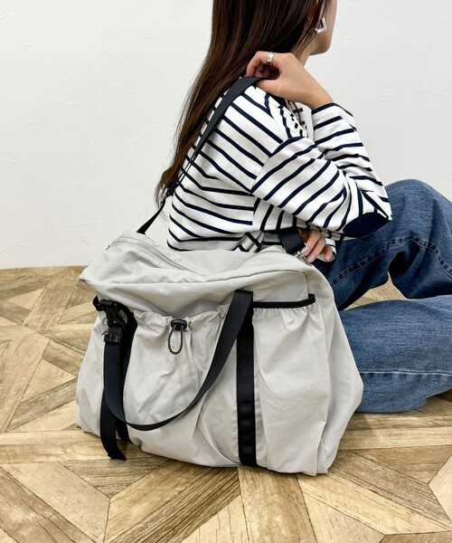fredy emue(フレディエミュ)の「トラベルボストンバック&リュックサック(ボストンバッグ・レディース・ブラック/グレー・FREE)」の14枚目の写真