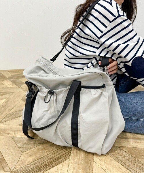 fredy emue(フレディエミュ)の「トラベルボストンバック&リュックサック(ボストンバッグ・レディース・ブラック/グレー・FREE)」の15枚目の写真