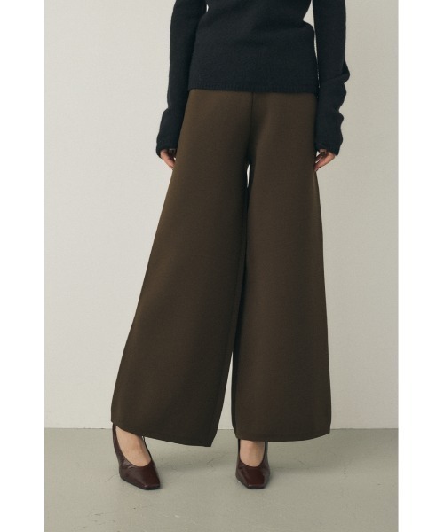 M_（エムアンダーバー）の「リサイクルポリエステル×オーガニックコットンのダブルフェイス織り ニットルーズパンツ（スラックス・レディース・ダークブラウン/ライトグレー・1/2）」の3枚目の写真