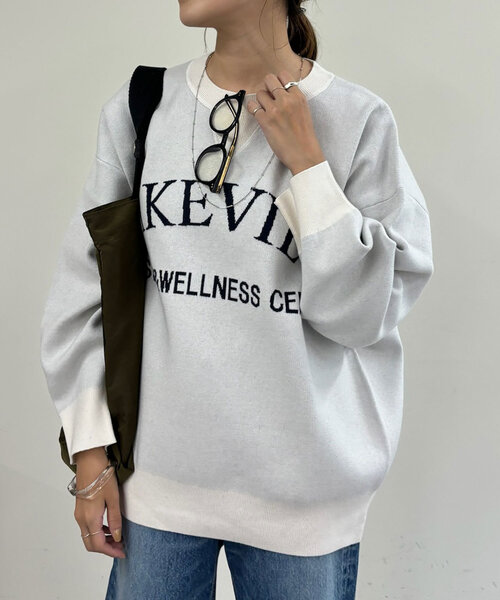 SHENERY(シーナリー)の「【1枚で主役級/スタッフからも高評価】ジャカードロゴニット(ニット/セーター・レディース・グレー/オフホワイト/ネイビー・FREE)」の2枚目の写真