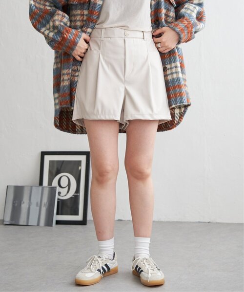 VENCEEXCHANGE（ヴァンスエクスチェンジ）の「合皮ショートパンツ（その他パンツ・レディース・ブラック/アイボリー・M/L）」の20枚目の写真