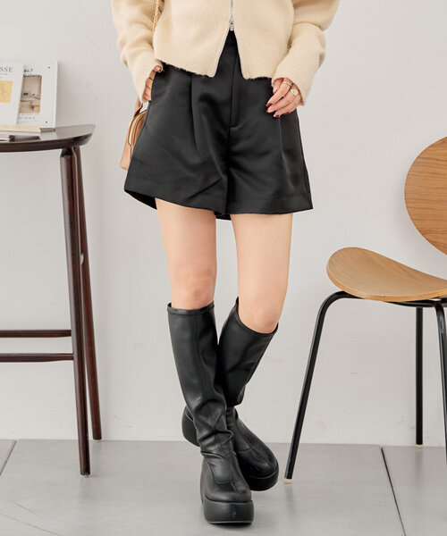 Chico（チコ）の「ポンチタックボリュームキュロット（その他パンツ・レディース・ブラック/ライトベージュ/ブラウン系その他・FREE）」の4枚目の写真