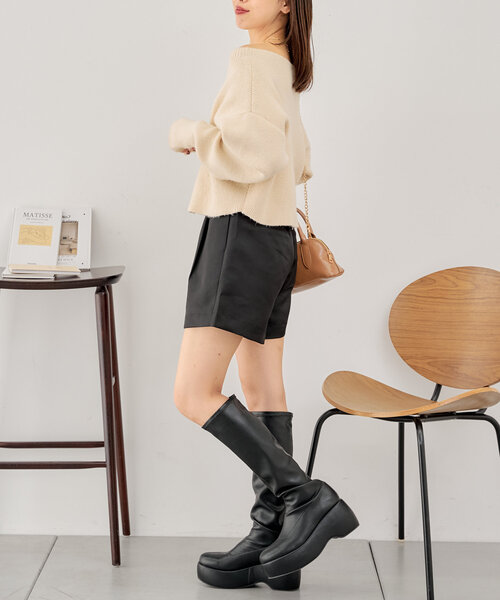 Chico（チコ）の「ポンチタックボリュームキュロット（その他パンツ・レディース・ブラック/ライトベージュ/ブラウン系その他・FREE）」の10枚目の写真