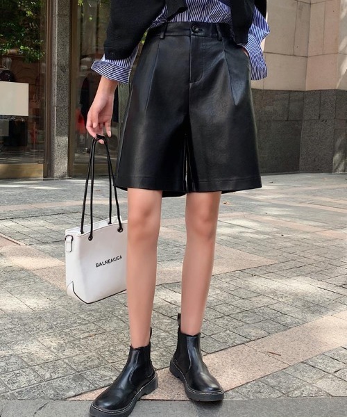 H.TOKYO(エイチトウキョウ)の「レザーライクハーフパンツ(その他パンツ・レディース・カーキ/ブラック/グリーン・LARGE/MEDIUM/XX-LARGE/X-LARGE)」の18枚目の写真