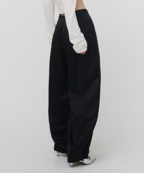 SATIN COCOON PANTS / サテンコクーンパンツ（その他パンツ）｜THINGS