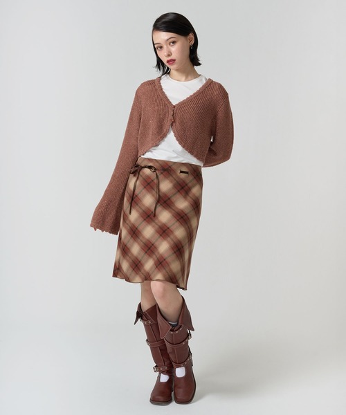 TINA:JOJUN(ティーナジョジュン)の「エンブレム入り ロングスリーブカットソー TINA:JOJUN(Tシャツ/カットソー・レディース・ホワイト/グレー/クリーム/ネイビー・M)」の6枚目の写真