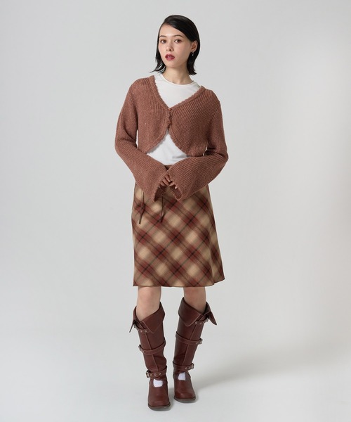 TINA:JOJUN(ティーナジョジュン)の「エンブレム入り ロングスリーブカットソー TINA:JOJUN(Tシャツ/カットソー・レディース・ホワイト/グレー/クリーム/ネイビー・M)」の8枚目の写真