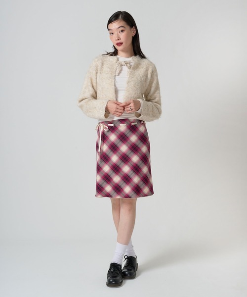 TINA:JOJUN(ティーナジョジュン)の「エンブレム入り ロングスリーブカットソー TINA:JOJUN(Tシャツ/カットソー・レディース・ホワイト/グレー/クリーム/ネイビー・M)」の10枚目の写真