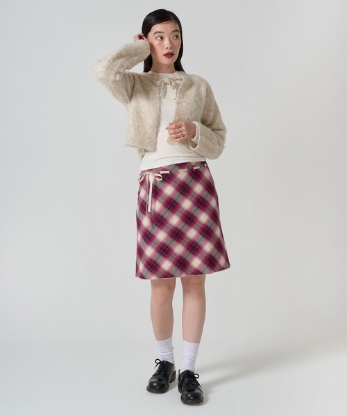 TINA:JOJUN(ティーナジョジュン)の「エンブレム入り ロングスリーブカットソー TINA:JOJUN(Tシャツ/カットソー・レディース・ホワイト/グレー/クリーム/ネイビー・M)」の11枚目の写真
