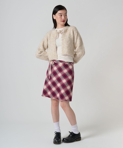 TINA:JOJUN(ティーナジョジュン)の「エンブレム入り ロングスリーブカットソー TINA:JOJUN(Tシャツ/カットソー・レディース・ホワイト/グレー/クリーム/ネイビー・M)」の13枚目の写真