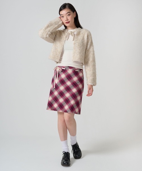 TINA:JOJUN(ティーナジョジュン)の「エンブレム入り ロングスリーブカットソー TINA:JOJUN(Tシャツ/カットソー・レディース・ホワイト/グレー/クリーム/ネイビー・M)」の14枚目の写真