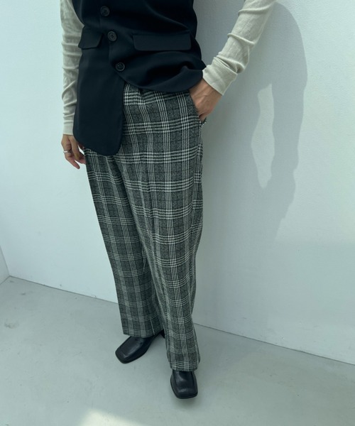 y/m（イム）の「チェックストレートパンツ（スラックス・レディース・マルチ・FREE）」の17枚目の写真
