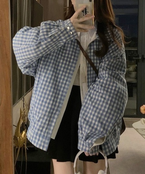 LAC-VERT(ラック・ヴェール)の「【2WAY】リバーシブル 無地/チェック柄ブルゾン(ブルゾン・レディース・オフホワイト/ネイビー・FREE)」の2枚目の写真