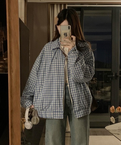 LAC-VERT(ラック・ヴェール)の「【2WAY】リバーシブル 無地/チェック柄ブルゾン(ブルゾン・レディース・オフホワイト/ネイビー・FREE)」の9枚目の写真