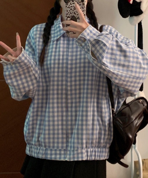 LAC-VERT(ラック・ヴェール)の「【2WAY】リバーシブル 無地/チェック柄ブルゾン(ブルゾン・レディース・オフホワイト/ネイビー・FREE)」の3枚目の写真