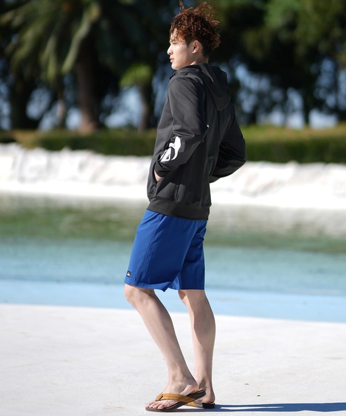 Quiksilver(クイックシルバー)の「QUIKSILVER/クイックシルバー 水着 ラッシュガード ジップフーディ パーカー BIG CLICKER ZIP HOODIE QLY251032(ラッシュガード・メンズ・ホワイト/ブラック・M/L/XL)」の22枚目の写真