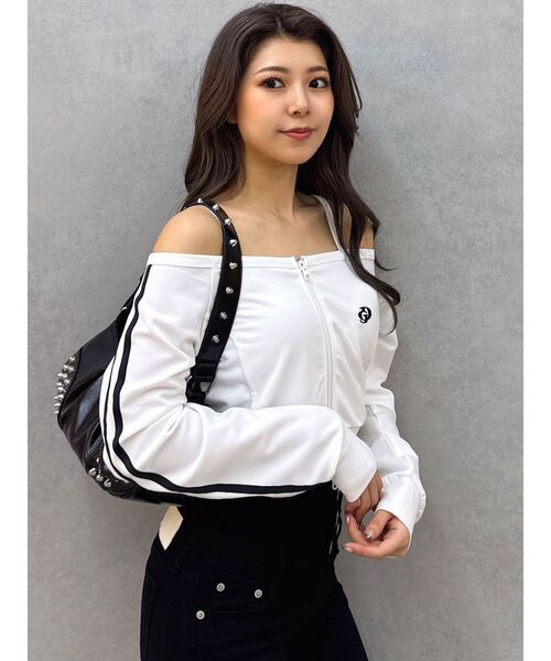 GYDA（ジェイダ）の「GD track 2ラインオフショルトップス（Tシャツ/カットソー・レディース・ブラック/ベージュ/オフホワイト・FREE）」の13枚目の写真