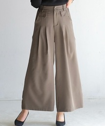 フロントタック入りワイドパンツ