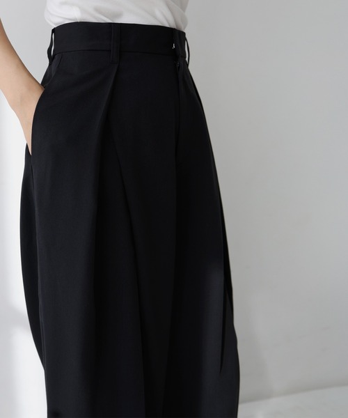 hellam（へラム）の「センタータックワイドパンツ（スラックス・レディース・ブラック/ライトグレー/キャメル/チャコール・FREE）」の22枚目の写真