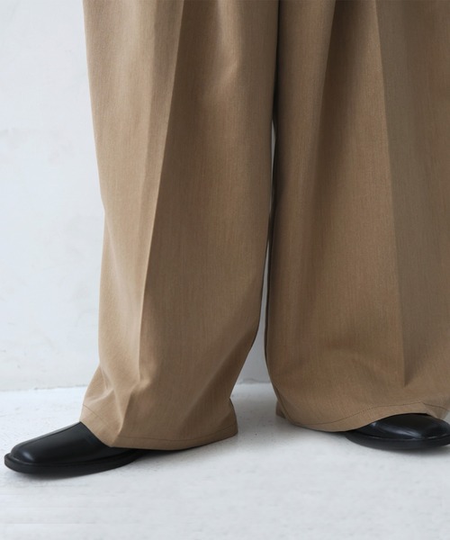 hellam（へラム）の「センタータックワイドパンツ（スラックス・レディース・ブラック/ライトグレー/キャメル/チャコール・FREE）」の20枚目の写真