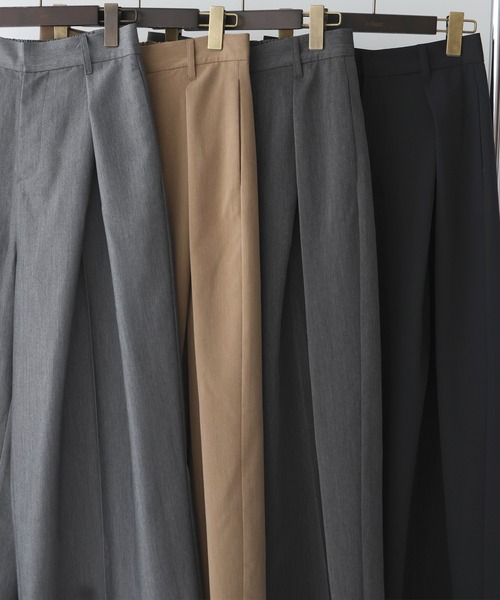 hellam（へラム）の「センタータックワイドパンツ（スラックス・レディース・ブラック/ライトグレー/キャメル/チャコール・FREE）」の11枚目の写真