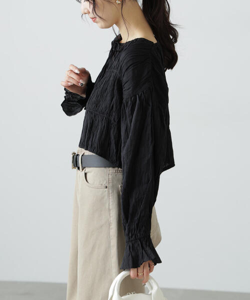 FREE'S MART(フリーズマート)の「◆シアーギャザー前開き短丈ブラウス(シャツ/ブラウス・レディース・イエロー/ホワイト/ブラック/ブラック系その他・FREE)」の11枚目の写真