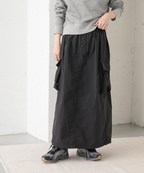 Snow Peak（スノーピーク）の「『別注』Snow Peak Apparel×DOORS　Nylon Tussah Skirt（スカート・レディース・オリーブ/ブラック/グレー・ONE）」の4枚目の写真