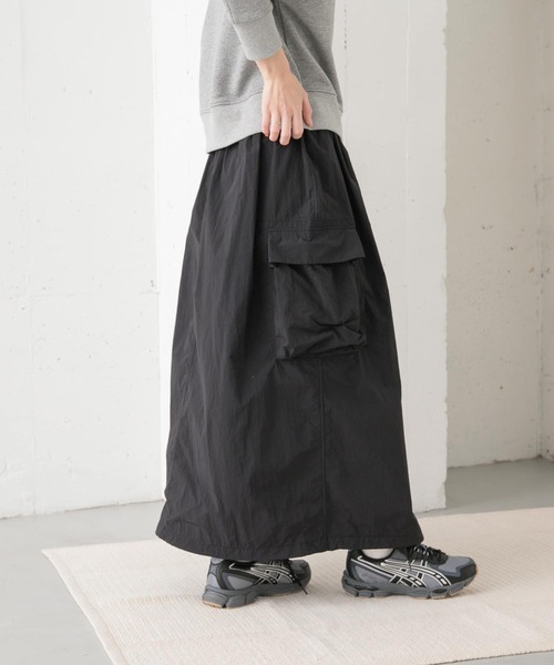 Snow Peak（スノーピーク）の「『別注』Snow Peak Apparel×DOORS　Nylon Tussah Skirt（スカート・レディース・オリーブ/ブラック/グレー・ONE）」の5枚目の写真