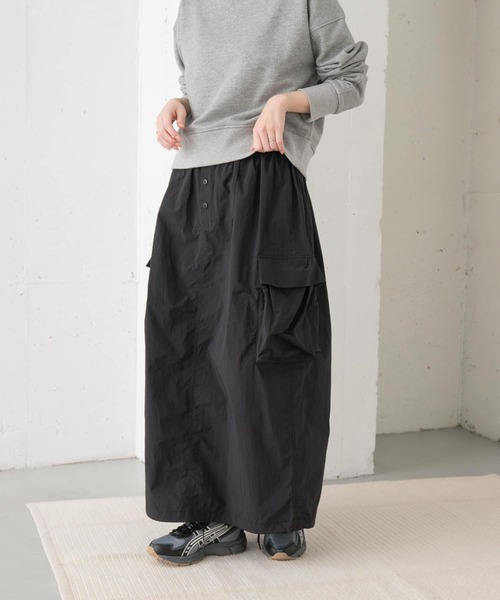 Snow Peak（スノーピーク）の「『別注』Snow Peak Apparel×DOORS　Nylon Tussah Skirt（スカート・レディース・オリーブ/ブラック/グレー・ONE）」の9枚目の写真