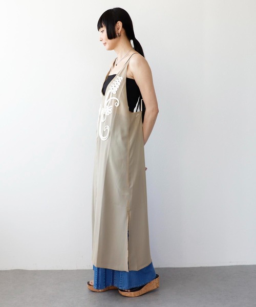 Three Four Time（ｽﾘｰﾌｫｰﾀｲﾑ）の「モチーフコード刺繍キャミワンピース（ワンピース・レディース・ブラック/カーキ/ベージュ・FREE）」の18枚目の写真