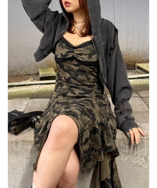 EVRIS（エヴリス）の「レースドッキングアシンメトリーミニワンピース（ワンピース・レディース・グレー/カーキ/ブラック・FREE）」の3枚目の写真