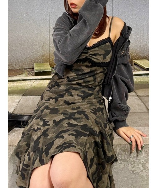 EVRIS（エヴリス）の「レースドッキングアシンメトリーミニワンピース（ワンピース・レディース・グレー/カーキ/ブラック・FREE）」の6枚目の写真