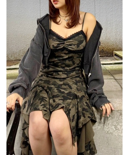 EVRIS（エヴリス）の「レースドッキングアシンメトリーミニワンピース（ワンピース・レディース・グレー/カーキ/ブラック・FREE）」の5枚目の写真