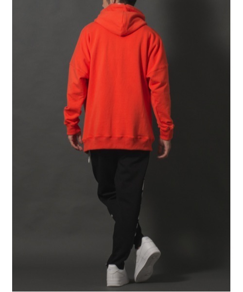 REGIEVO（レジエボ）の「【REGIEVO】ネオンカラー / ハーフジップ プルパーカー（パーカー・メンズ・ピンク/オレンジ/ライム・MEDIUM/LARGE）」の17枚目の写真