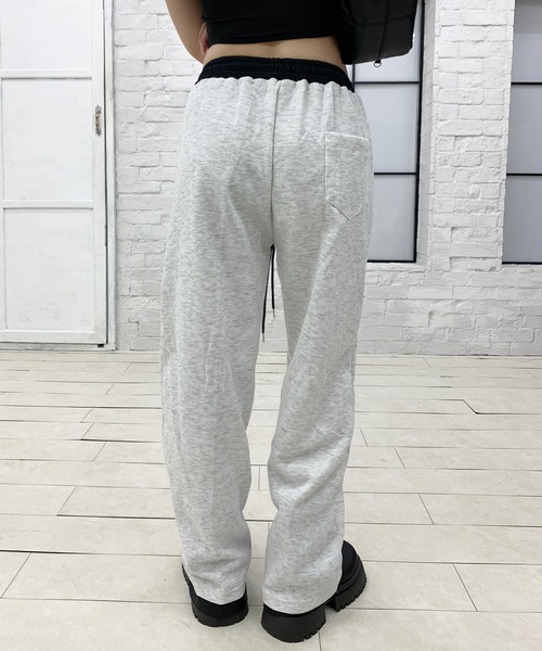 lilful(リルフル)の「配色 フロントロゴスウェットイージーパンツ(スウェットパンツ・レディース・グレー/ブラック/ホワイト・M/L)」の17枚目の写真