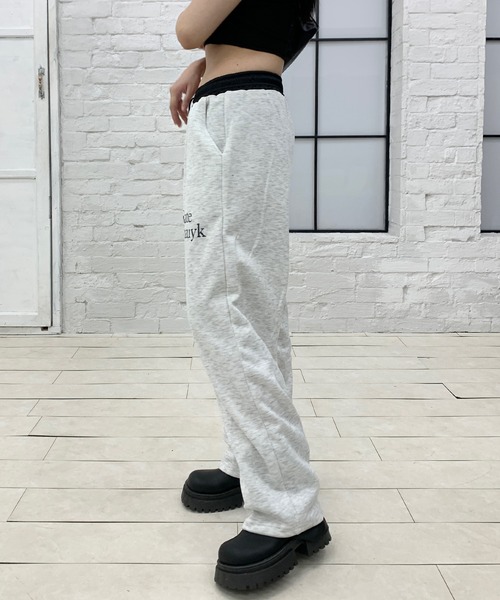 lilful(リルフル)の「配色 フロントロゴスウェットイージーパンツ(スウェットパンツ・レディース・グレー/ブラック/ホワイト・M/L)」の19枚目の写真