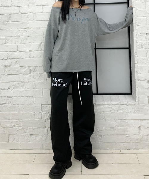 lilful(リルフル)の「配色 フロントロゴスウェットイージーパンツ(スウェットパンツ・レディース・グレー/ブラック/ホワイト・M/L)」の5枚目の写真