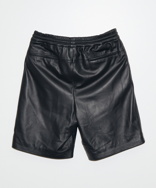 5351 POUR LES HOMMES(ゴーサンゴーイチプールオム)の「【セットアップ対応】レザー スラックス ショートパンツ(デニムパンツ・メンズ・ブラック・44/46/48/50)」の7枚目の写真