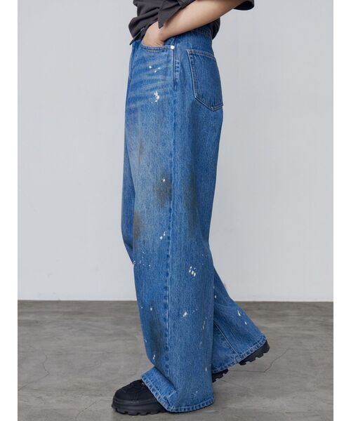 EMODA(エモダ)の「ペインティングライクルーズジーンズ(デニムパンツ・レディース・ブラック/ライトブルー・SMALL/MEDIUM)」の5枚目の写真