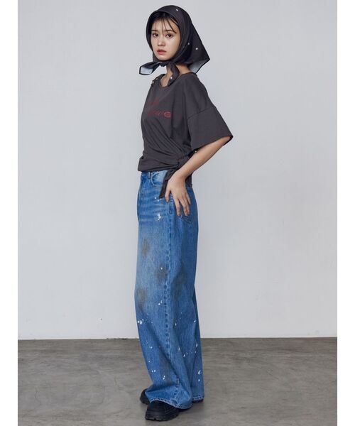 EMODA(エモダ)の「ペインティングライクルーズジーンズ(デニムパンツ・レディース・ブラック/ライトブルー・SMALL/MEDIUM)」の9枚目の写真